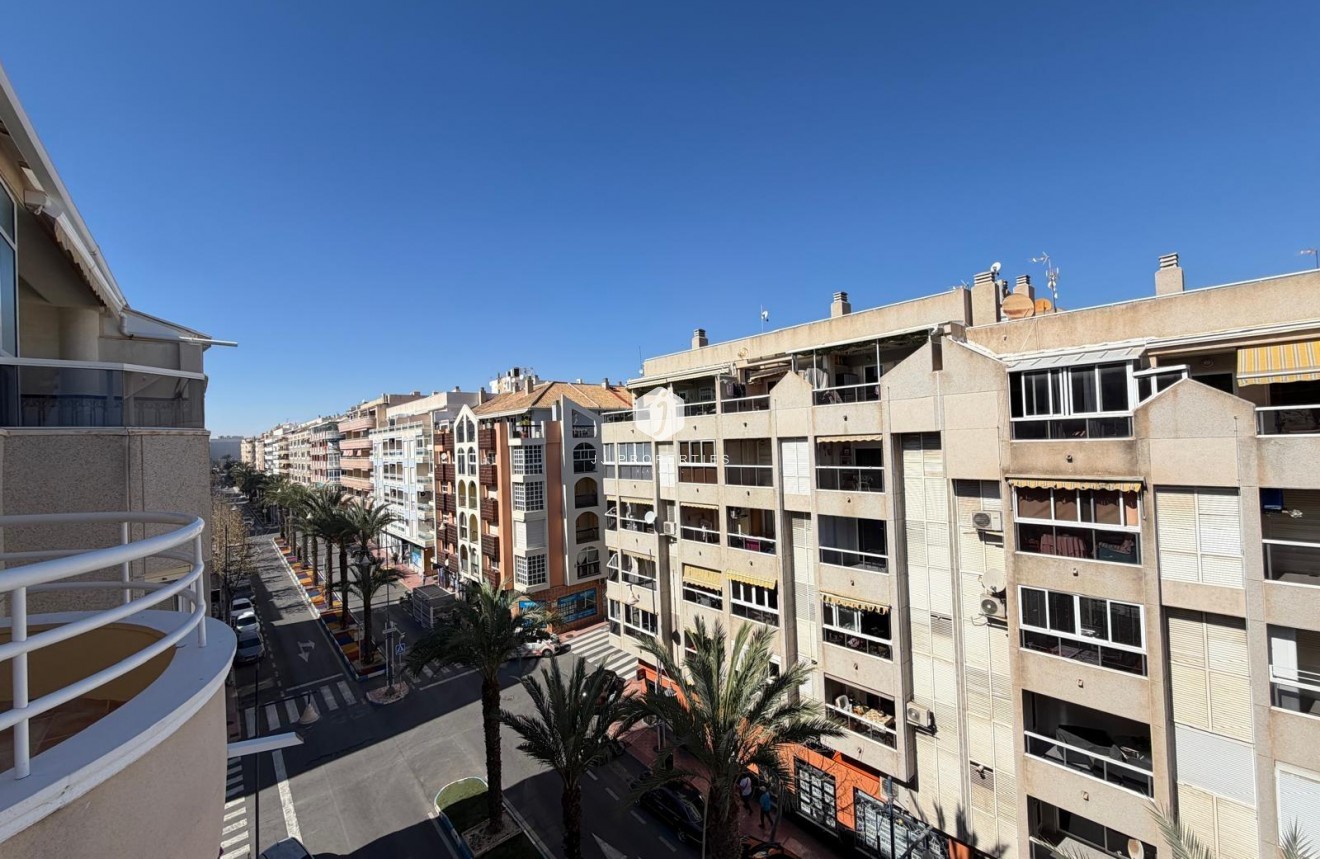 Segunda mano - Ático -
Torrevieja - Playa del Cura