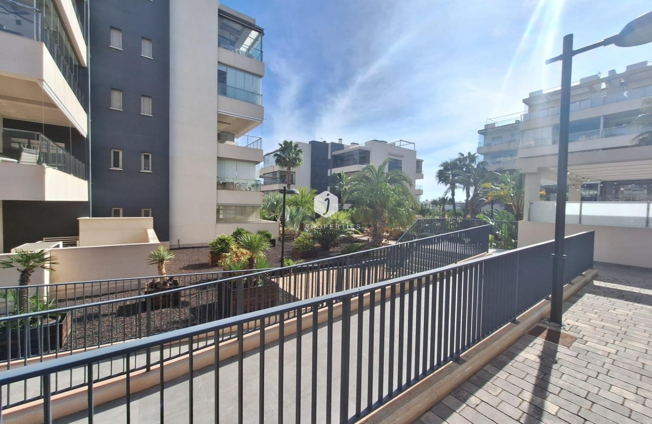 Tweedehands - Appartement / flat -
Orihuela Costa - Los Dolses
