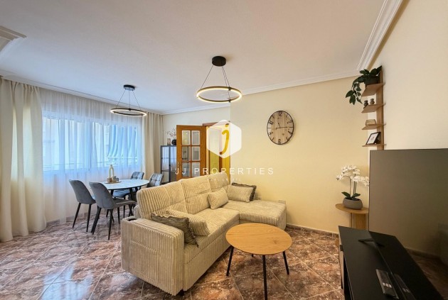 D'occasion - Appartement -
Torrevieja - Playa de los Locos