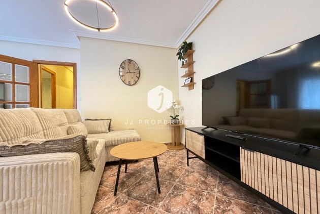 D'occasion - Appartement -
Torrevieja - Playa de los Locos