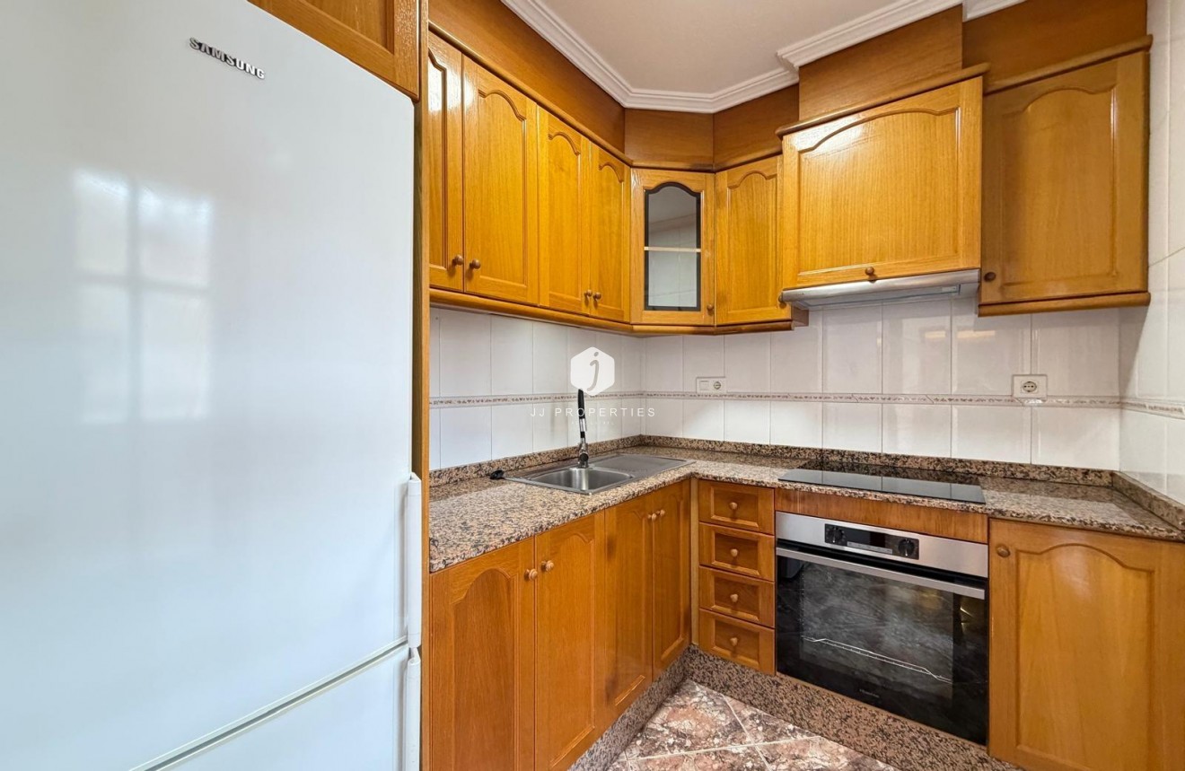 D'occasion - Appartement -
Torrevieja - Playa de los Locos