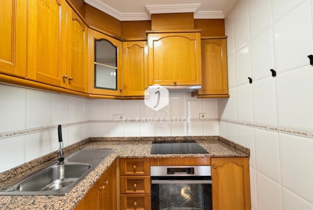 D'occasion - Appartement -
Torrevieja - Playa de los Locos