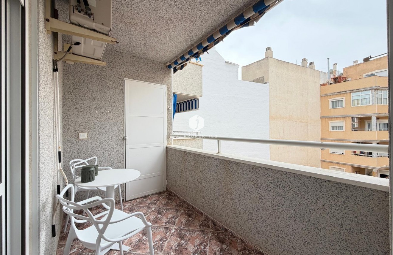 D'occasion - Appartement -
Torrevieja - Playa de los Locos