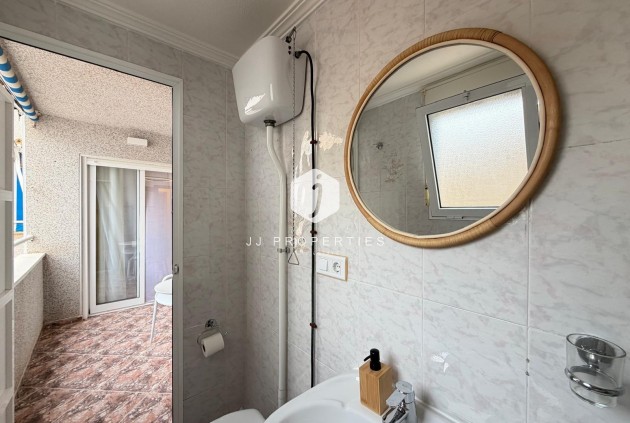 D'occasion - Appartement -
Torrevieja - Playa de los Locos