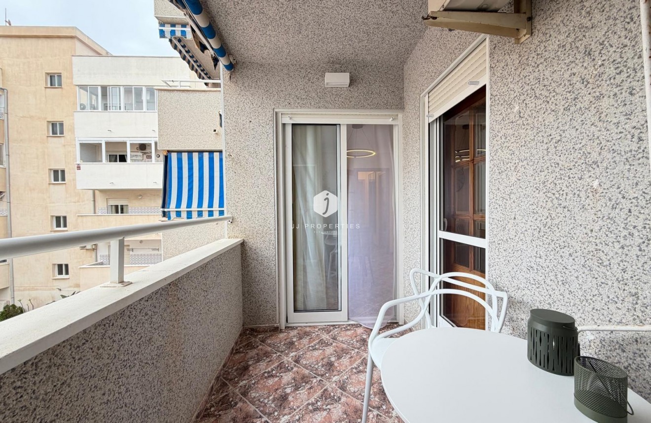 D'occasion - Appartement -
Torrevieja - Playa de los Locos