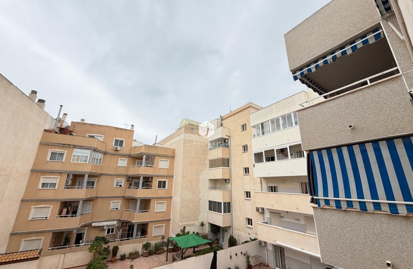 D'occasion - Appartement -
Torrevieja - Playa de los Locos
