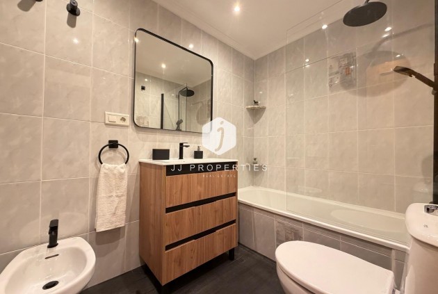 D'occasion - Appartement -
Torrevieja - Playa de los Locos
