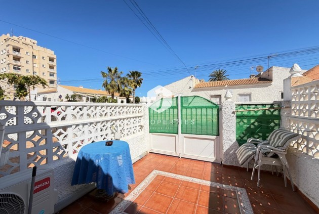 Z drugiej ręki - Szalet -
Torrevieja - Nueva Torrevieja