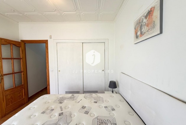 Z drugiej ręki - Szalet -
Torrevieja - Nueva Torrevieja