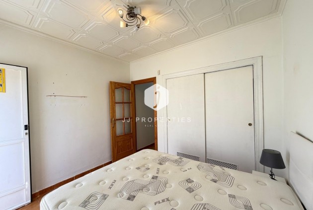 Z drugiej ręki - Szalet -
Torrevieja - Nueva Torrevieja
