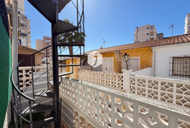 Z drugiej ręki - Szalet -
Torrevieja - Nueva Torrevieja