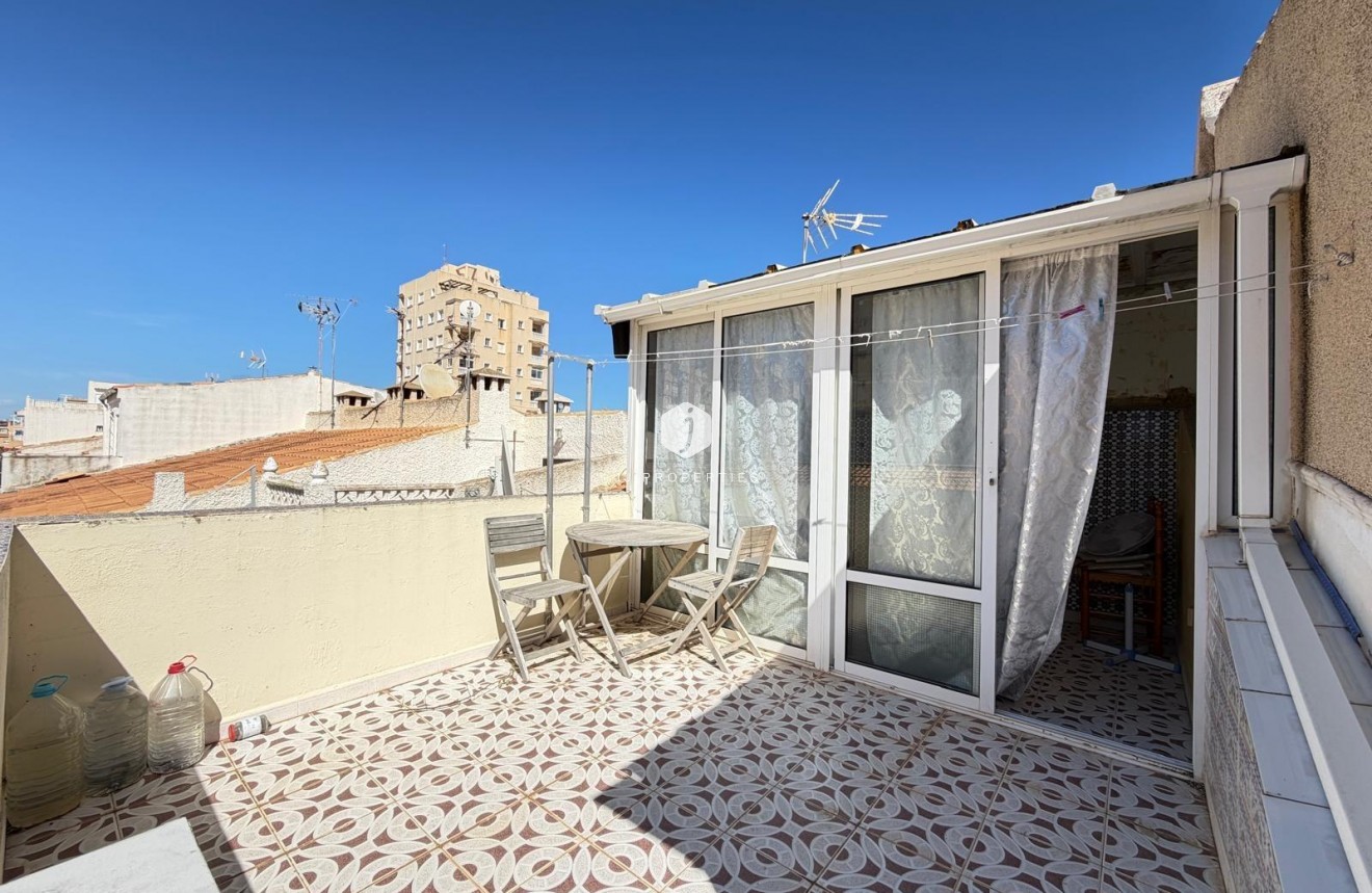 Z drugiej ręki - Szalet -
Torrevieja - Nueva Torrevieja