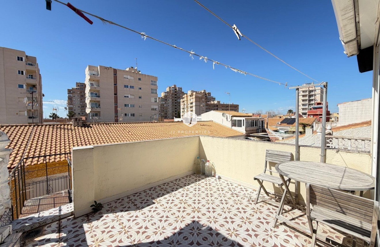 Z drugiej ręki - Szalet -
Torrevieja - Nueva Torrevieja