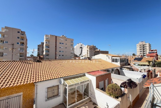 Z drugiej ręki - Szalet -
Torrevieja - Nueva Torrevieja