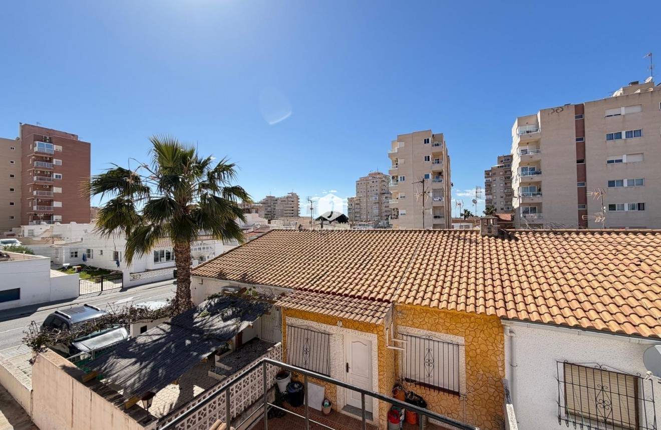 Z drugiej ręki - Szalet -
Torrevieja - Nueva Torrevieja