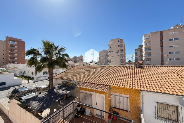 Z drugiej ręki - Szalet -
Torrevieja - Nueva Torrevieja