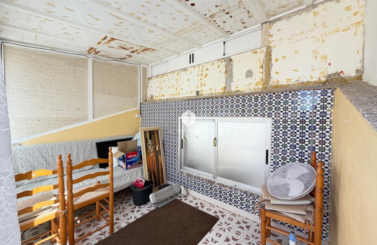 Z drugiej ręki - Szalet -
Torrevieja - Nueva Torrevieja