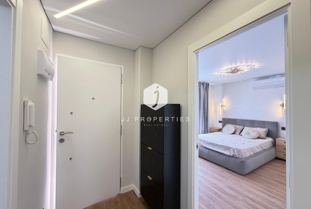 Tweedehands - Appartement / flat -
Torrevieja - Punta prima