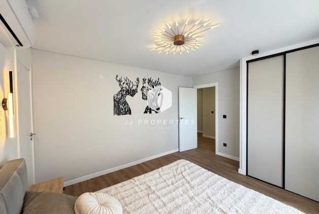 Tweedehands - Appartement / flat -
Torrevieja - Punta prima