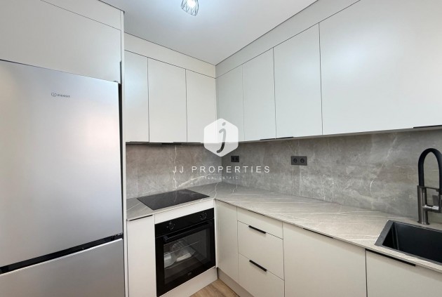 Tweedehands - Appartement / flat -
Torrevieja - Punta prima