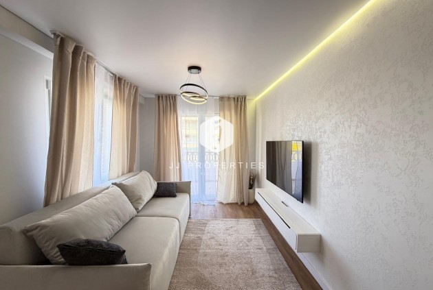 Tweedehands - Appartement / flat -
Torrevieja - Punta prima