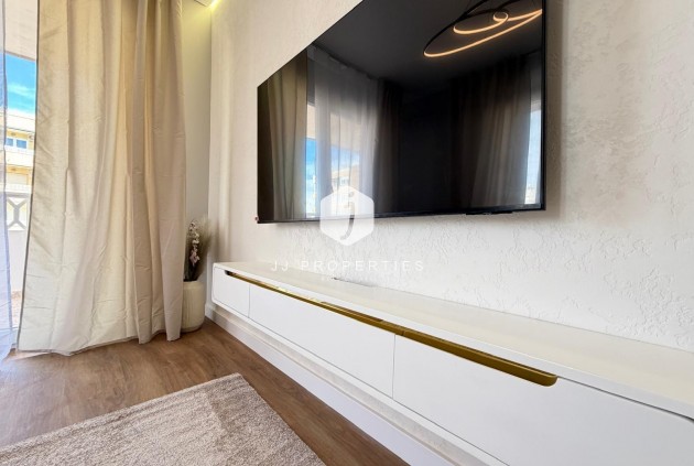 Tweedehands - Appartement / flat -
Torrevieja - Punta prima
