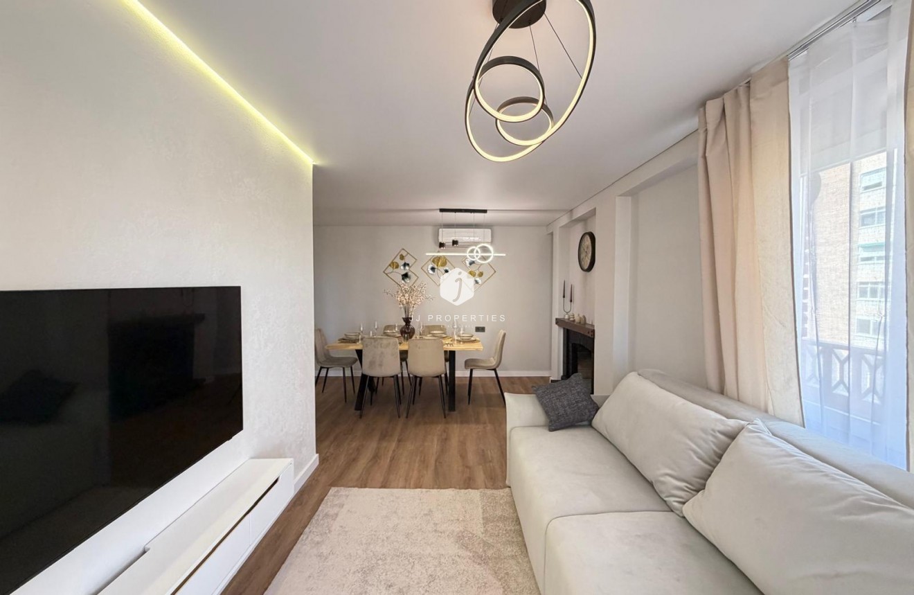 Tweedehands - Appartement / flat -
Torrevieja - Punta prima