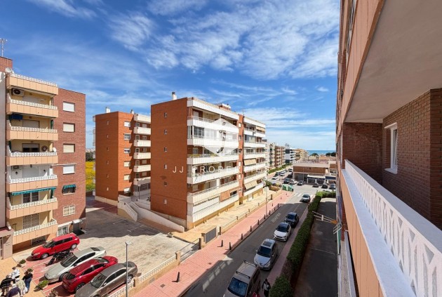 Tweedehands - Appartement / flat -
Torrevieja - Punta prima