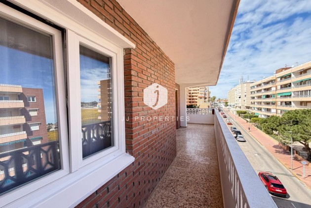 Tweedehands - Appartement / flat -
Torrevieja - Punta prima