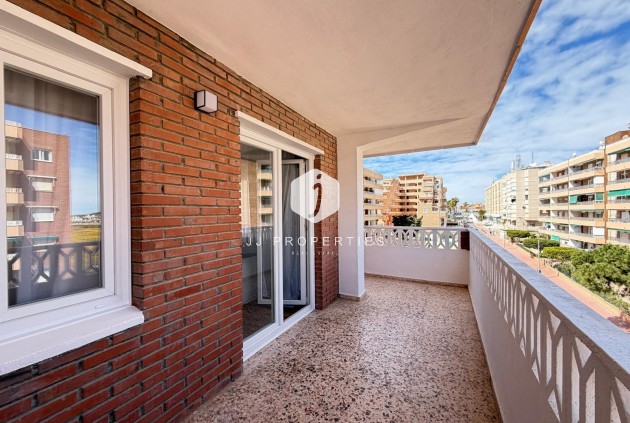 Tweedehands - Appartement / flat -
Torrevieja - Punta prima