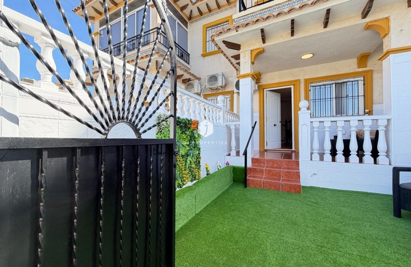 Tweedehands - Chalet -
Orihuela Costa - Rocio Del Mar