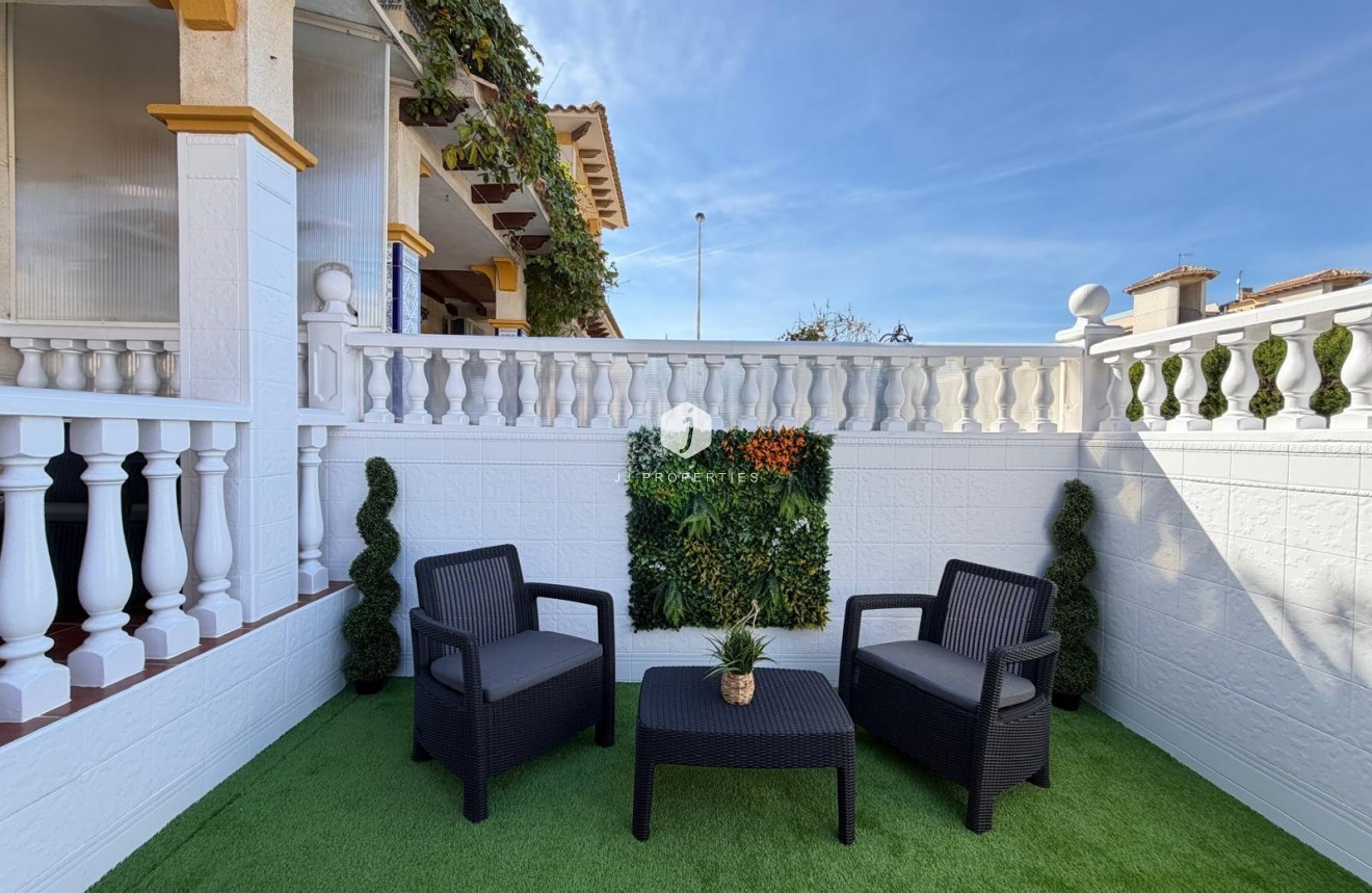 Tweedehands - Chalet -
Orihuela Costa - Rocio Del Mar