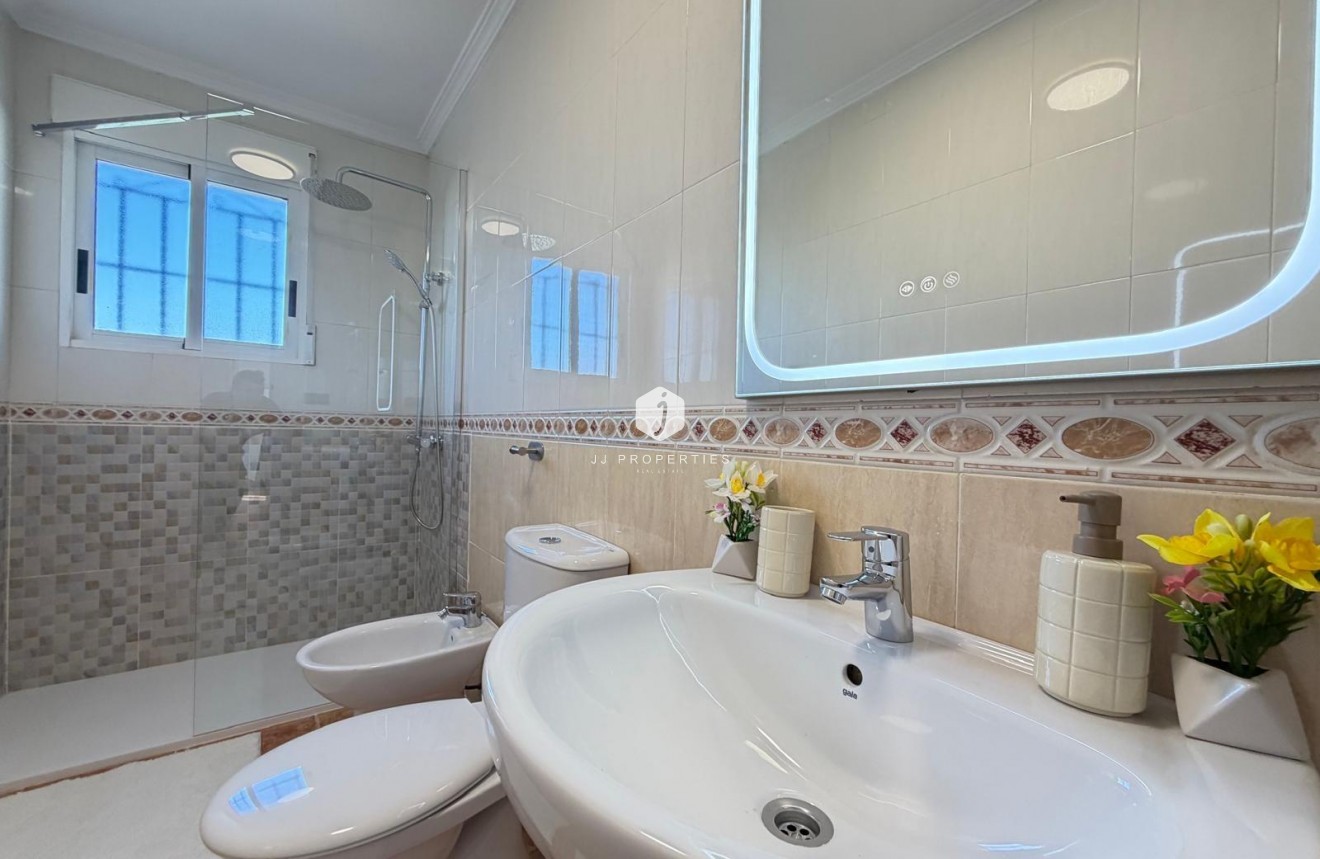 Tweedehands - Chalet -
Orihuela Costa - Rocio Del Mar