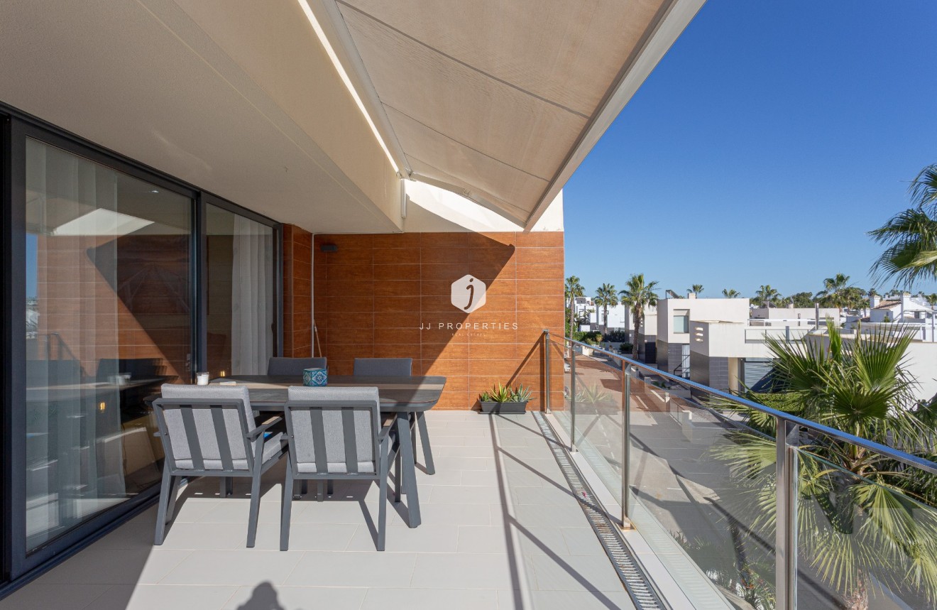 Aus zweiter Hand - Wohnung -
Orihuela Costa - Costa Blanca