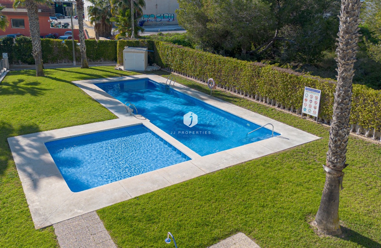 Aus zweiter Hand - Wohnung -
Orihuela Costa - Costa Blanca