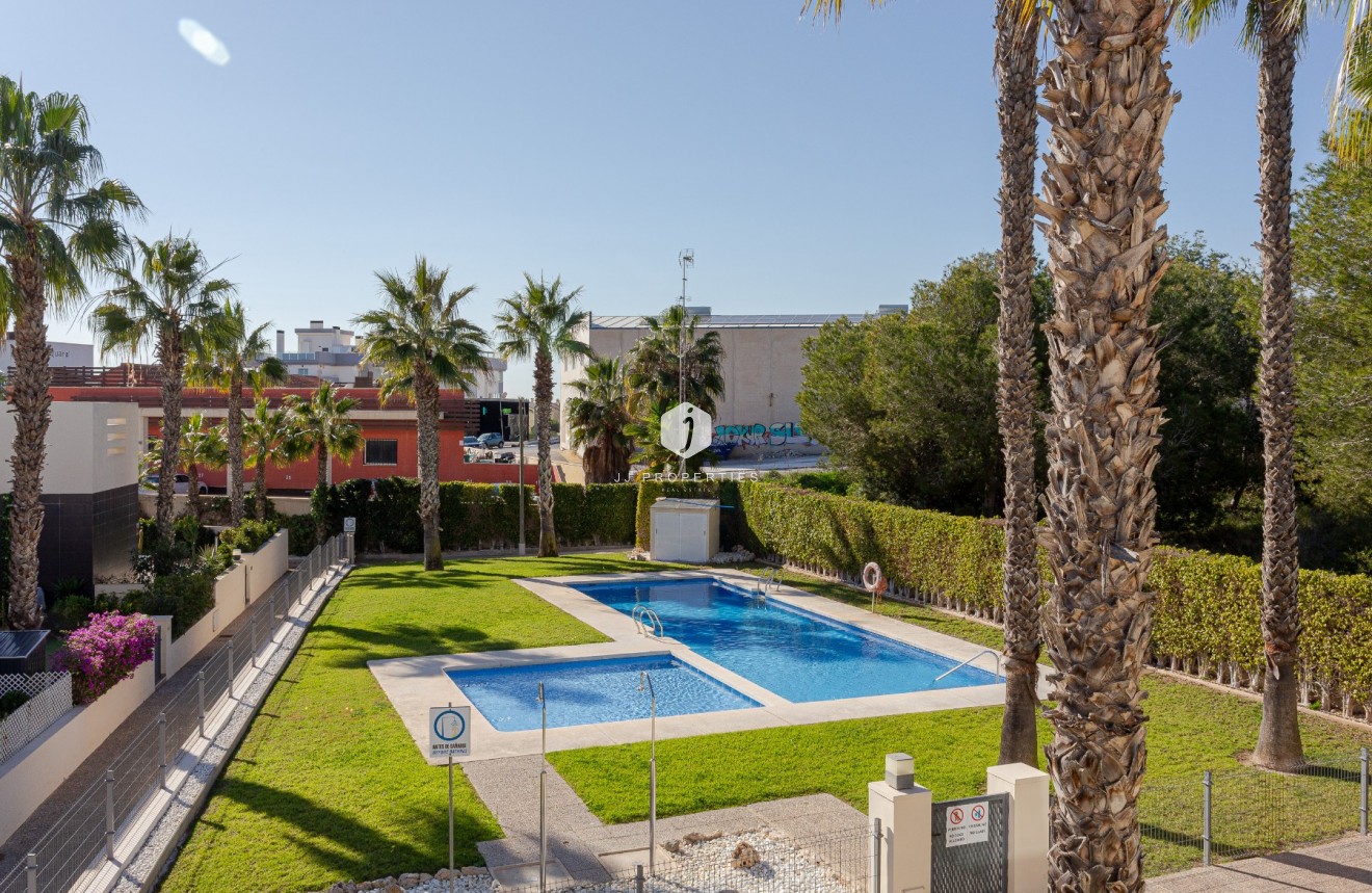 Aus zweiter Hand - Wohnung -
Orihuela Costa - Costa Blanca