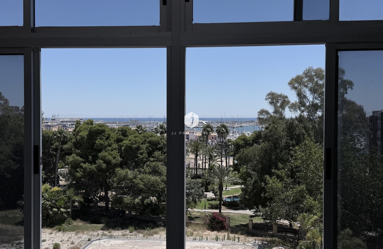 Z drugiej ręki - Mieszkanie w bloku -
Torrevieja - Costa Blanca