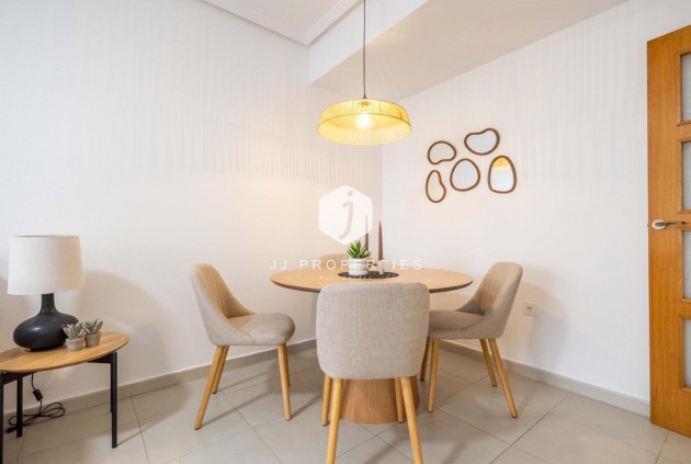 Aus zweiter Hand - Wohnung -
Torrevieja - Las calas