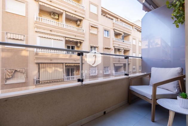 Aus zweiter Hand - Wohnung -
Torrevieja - Las calas