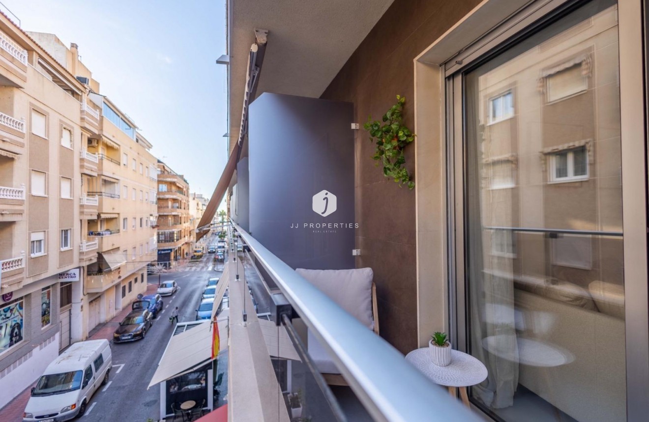 Aus zweiter Hand - Wohnung -
Torrevieja - Las calas