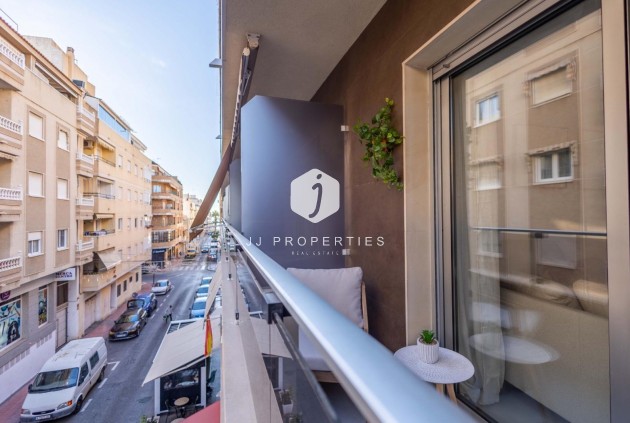 Aus zweiter Hand - Wohnung -
Torrevieja - Las calas
