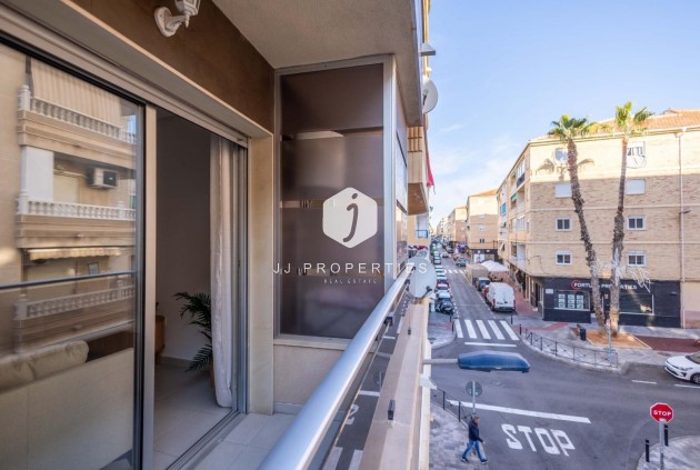 Aus zweiter Hand - Wohnung -
Torrevieja - Las calas