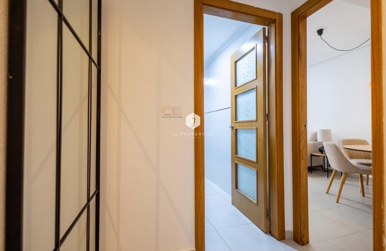 Aus zweiter Hand - Wohnung -
Torrevieja - Las calas