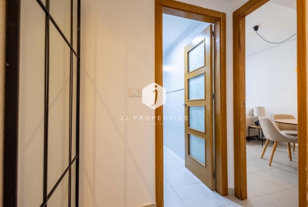 Aus zweiter Hand - Wohnung -
Torrevieja - Las calas