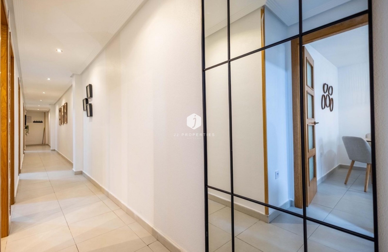 Aus zweiter Hand - Wohnung -
Torrevieja - Las calas