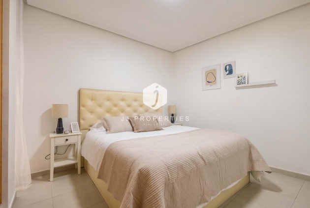 Aus zweiter Hand - Wohnung -
Torrevieja - Las calas