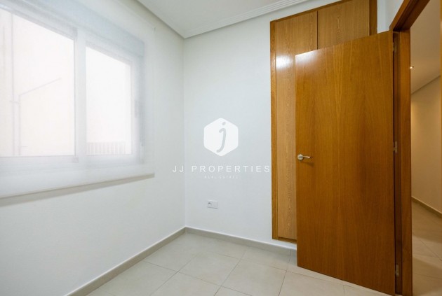 Aus zweiter Hand - Wohnung -
Torrevieja - Las calas