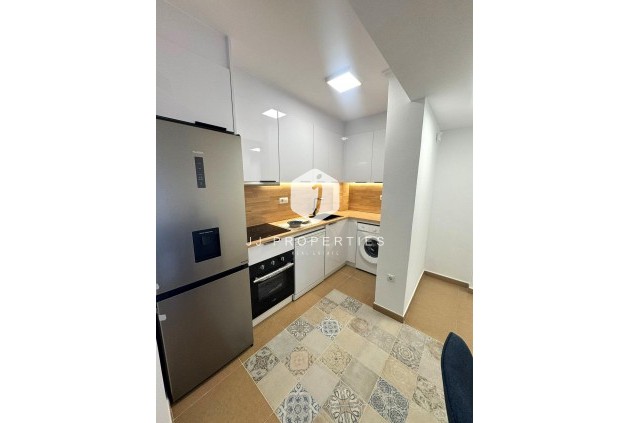 Tweedehands - Appartement / flat -
Torrevieja - Centro - Muelle Pesquero