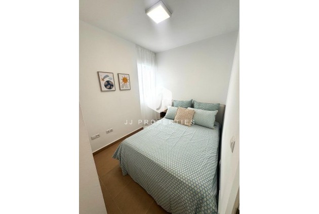 Tweedehands - Appartement / flat -
Torrevieja - Centro - Muelle Pesquero