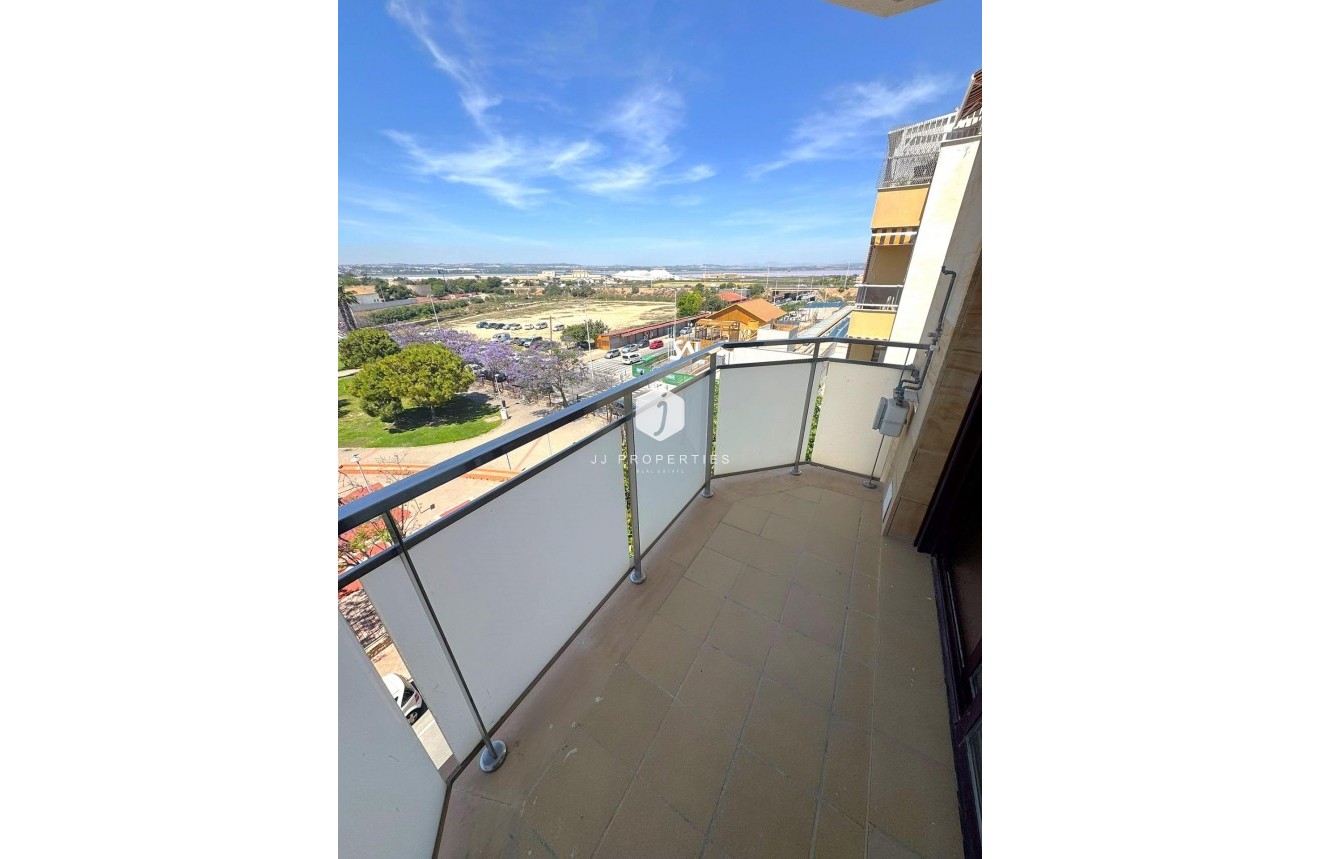 Tweedehands - Appartement / flat -
Torrevieja - Centro - Muelle Pesquero